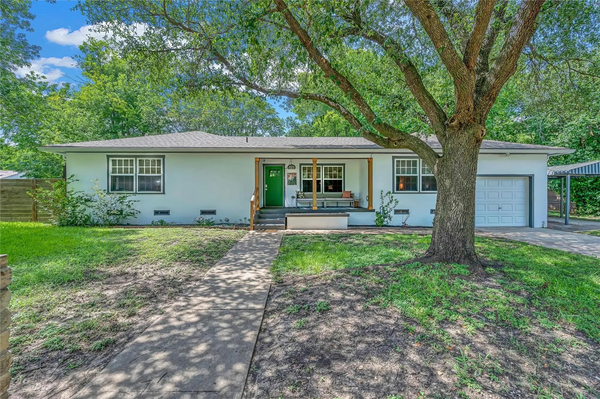 Photo of Listing #21308133