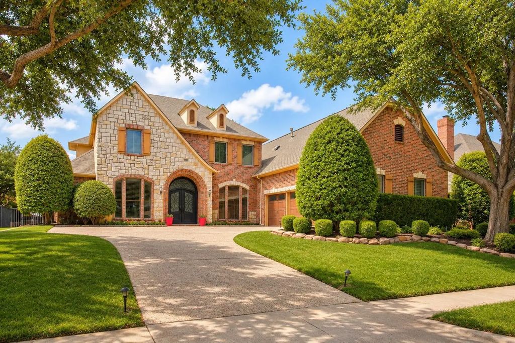 6805 Columbine Way, Plano