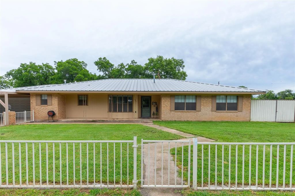 431 Kennedy Street, Clyde