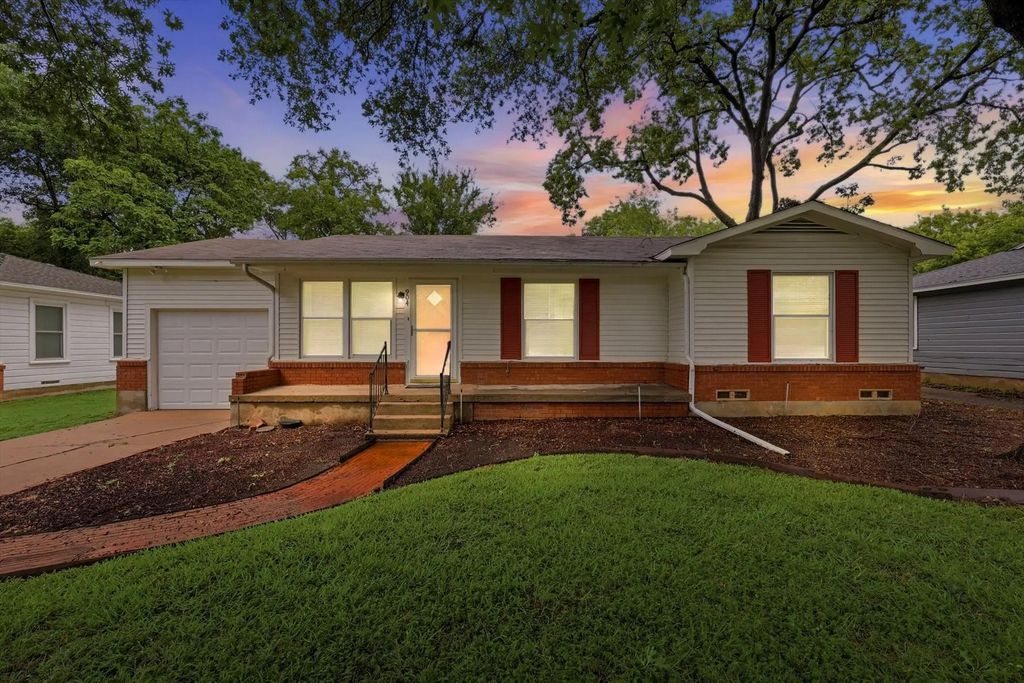 904 Cordell Street, Denton