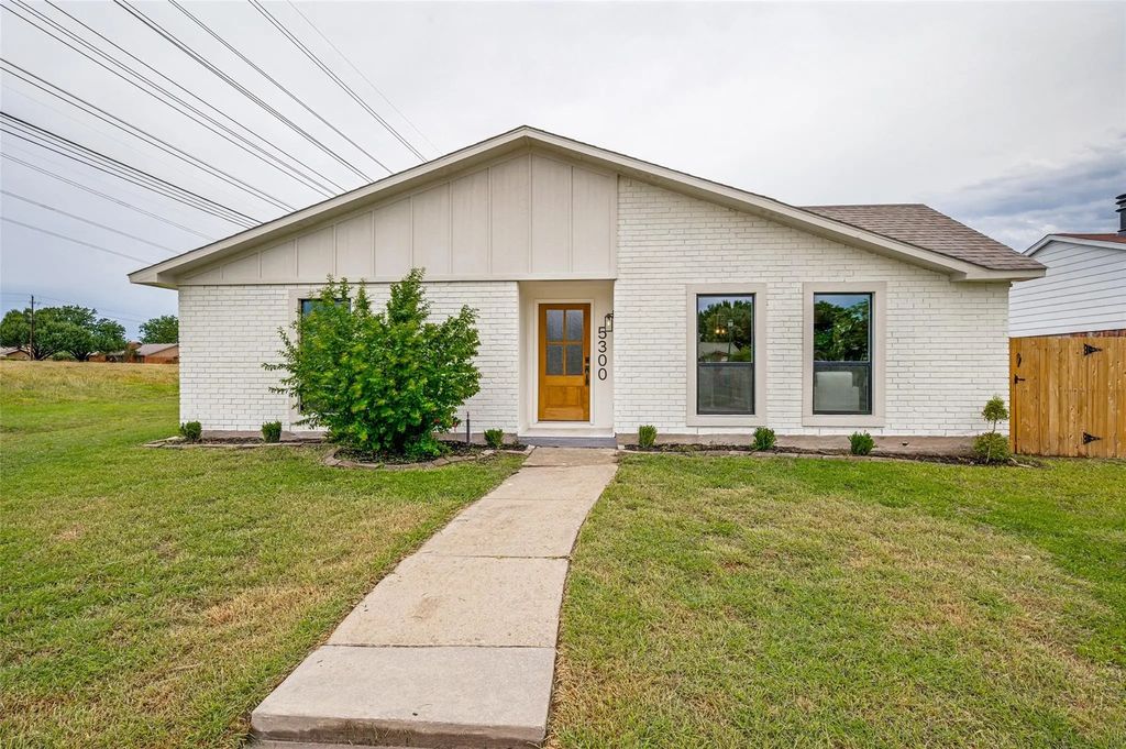 5300 N Colony Boulevard, The Colony