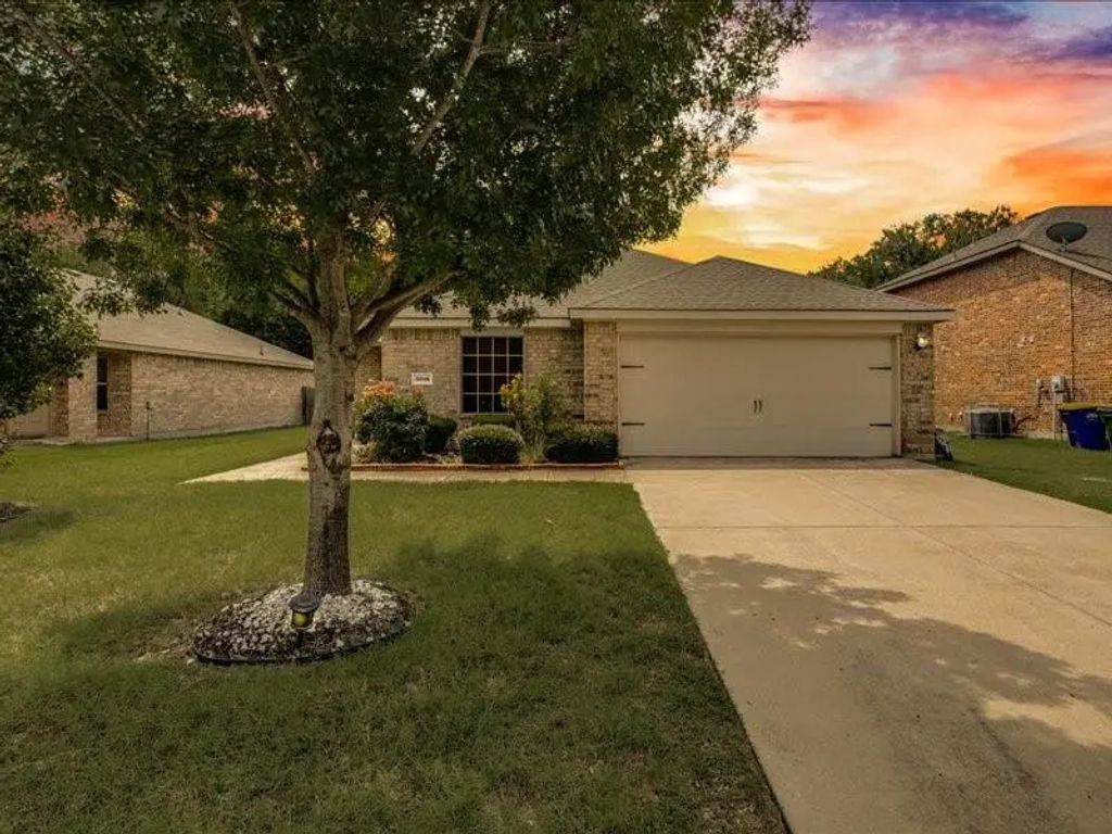 3016 Graystone Court, Seagoville