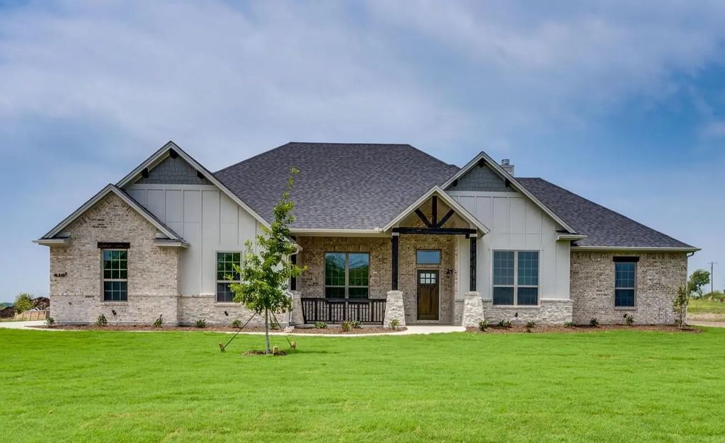 2561 Posey Lane, Waxahachie
