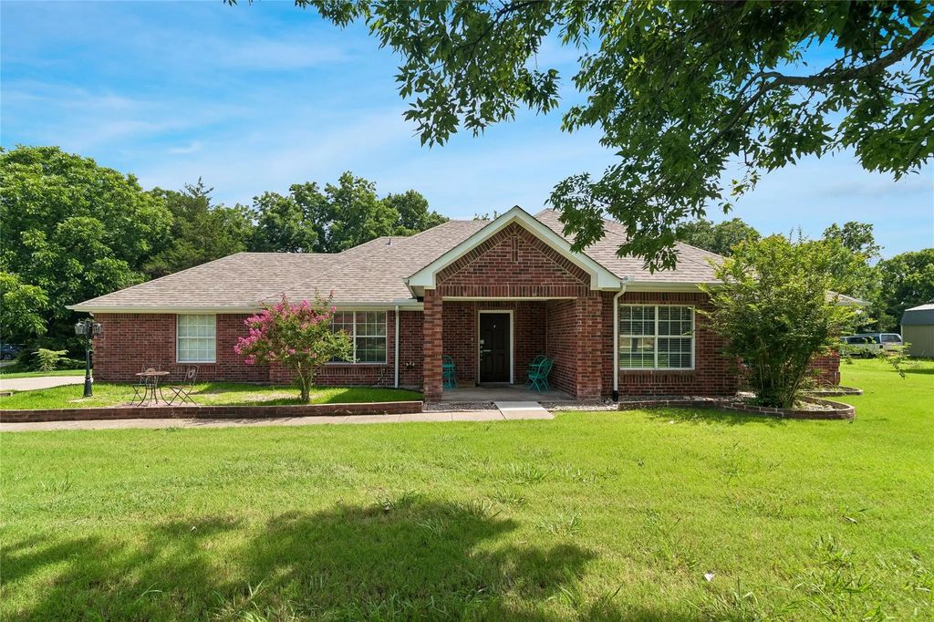 855 Cross Timbers Drive, Lowry Crossing