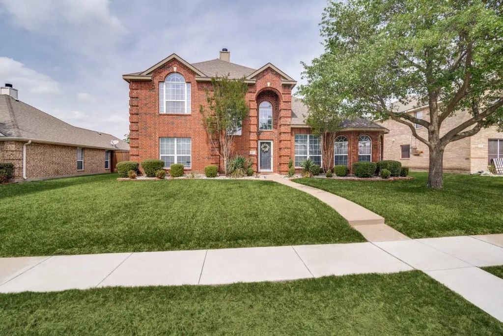 1221 E Oak Street, Wylie