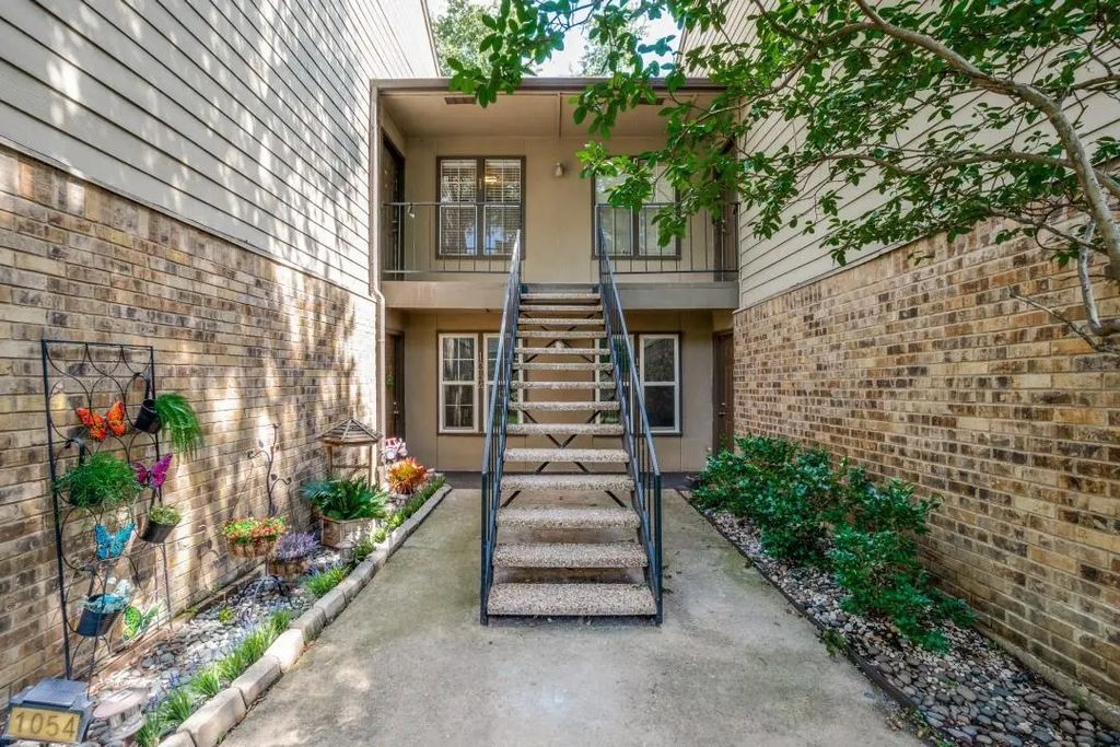 5300 Keller Springs Road 2054, Dallas