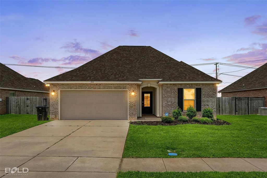 204 Berkshire Place, Haughton