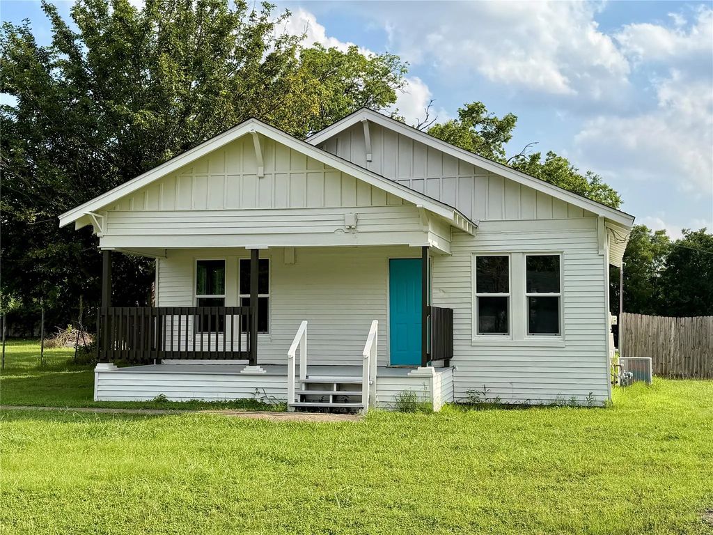217 Dunlap, Italy
