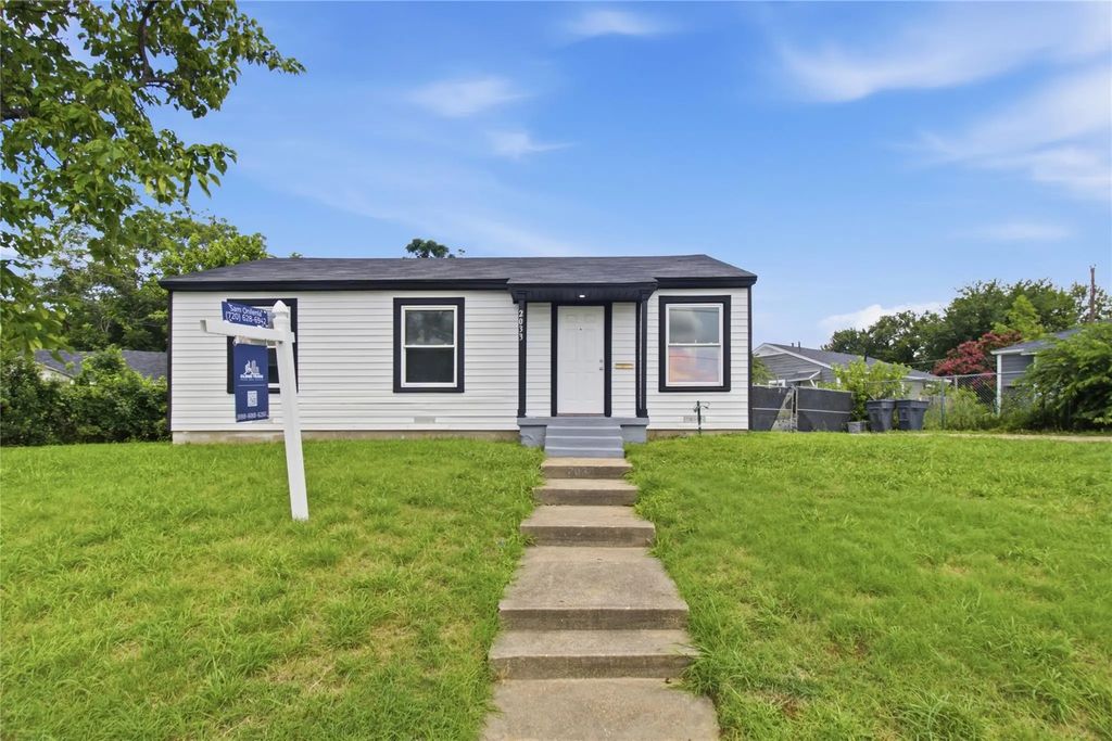 2033 Redman Circle, Dallas