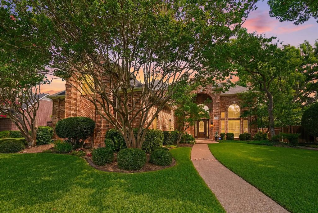 5527 Hunterwood Lane, Arlington