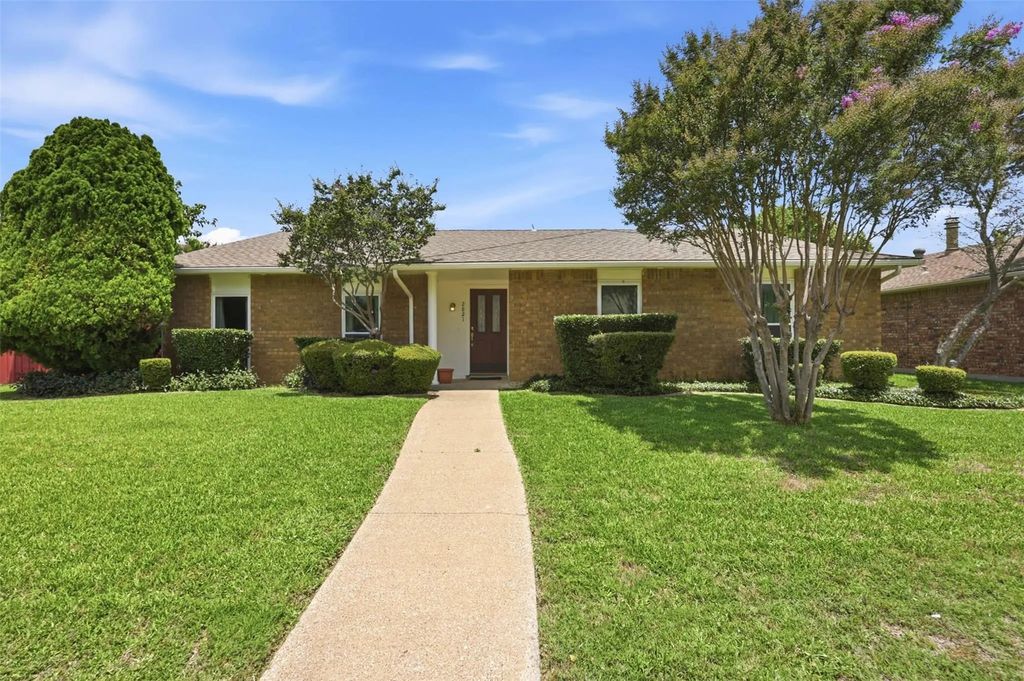 2821 High Plateau Drive, Garland