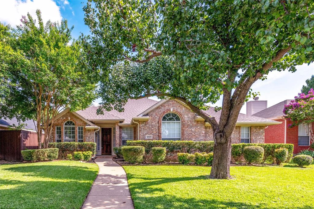 10905 Camelot Drive, Frisco