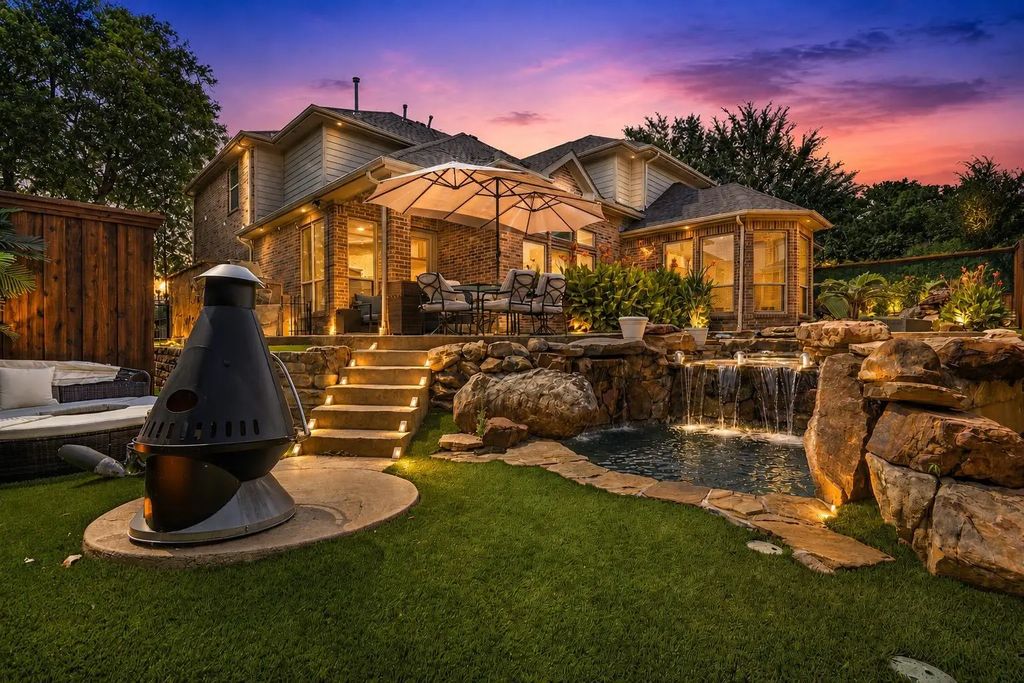 3326 Castlewood Boulevard, Highland Village