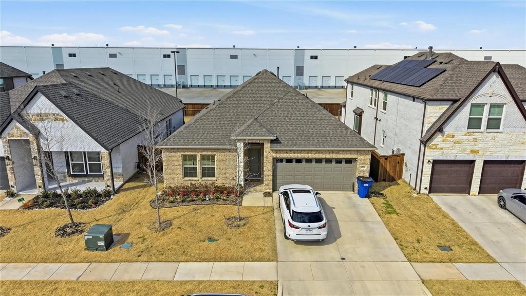1230 Burney Court, Forney