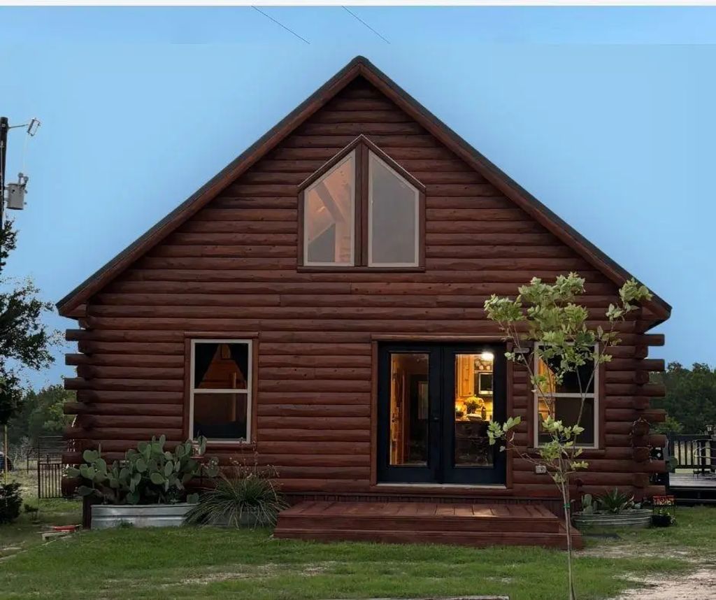 125 County Road 403, Goldthwaite