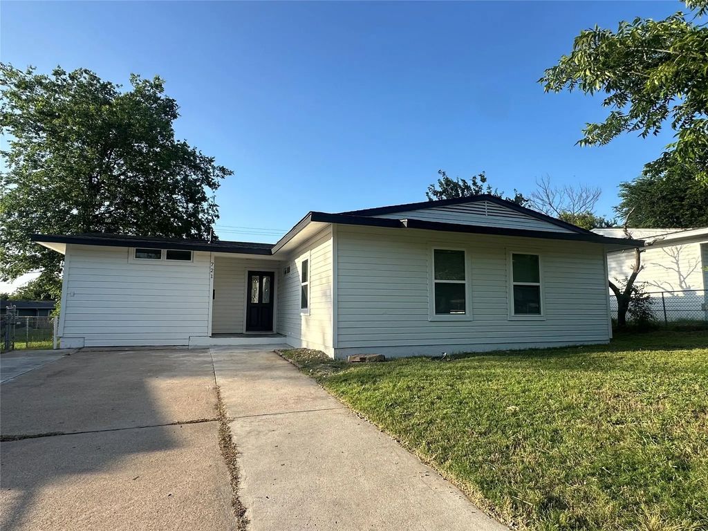 721 Clearwood Drive, Dallas