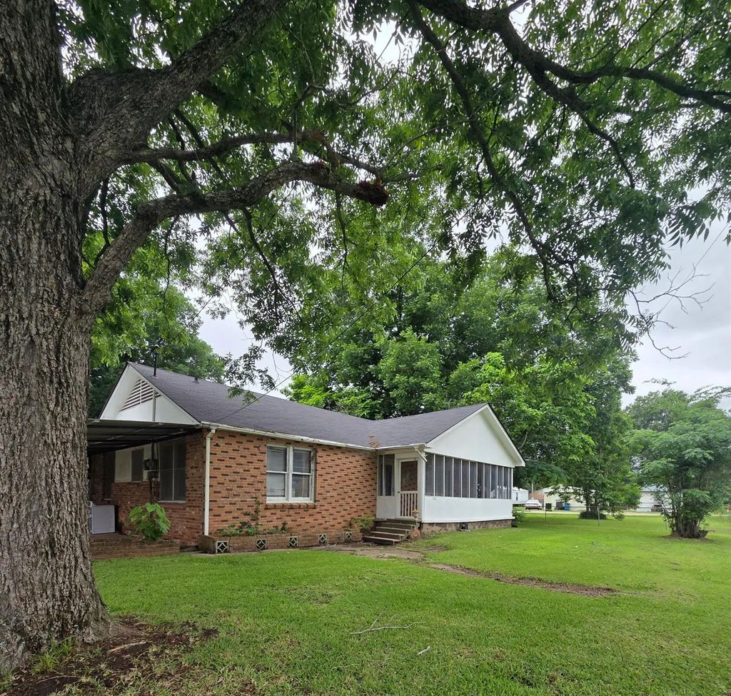 301 Old Plain Dealing Road, Benton