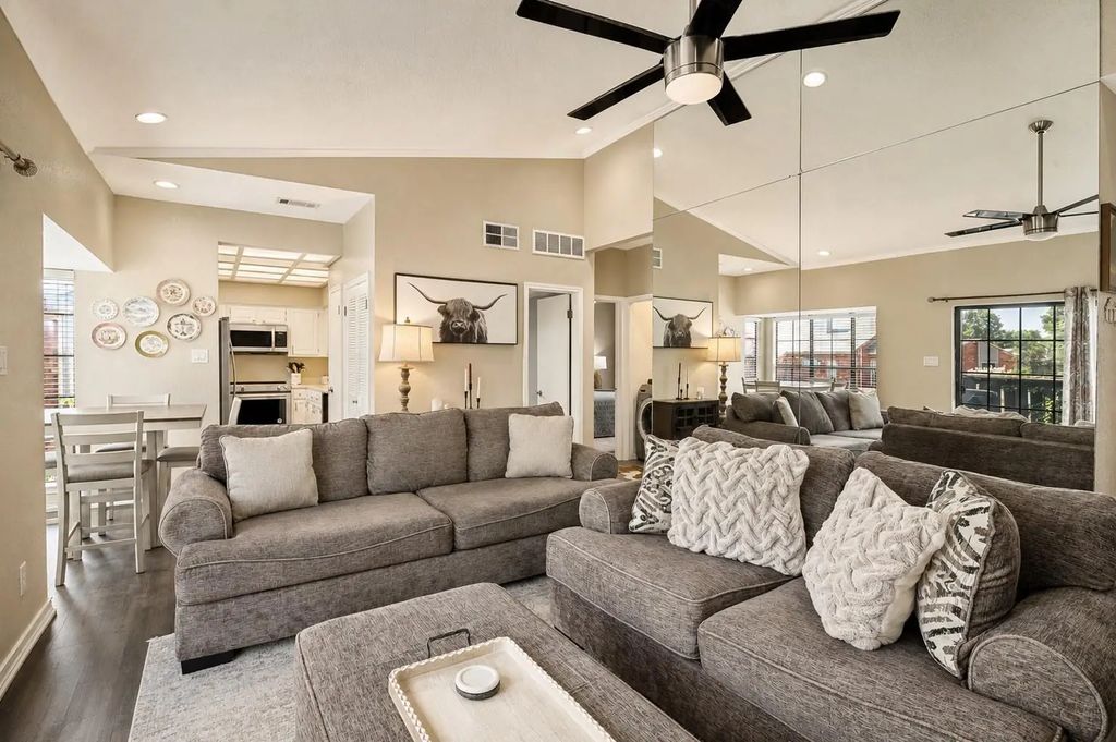 411 Pebble Way 248, Arlington