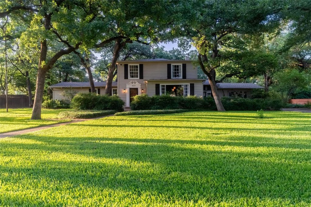 4221 Kenwood Court, Fort Worth