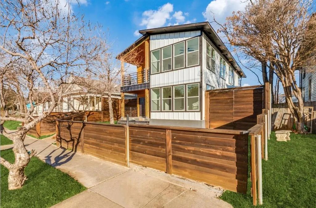 805 W 9th Street, Dallas