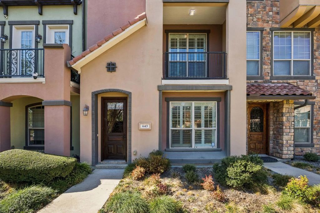643 Senda, Irving