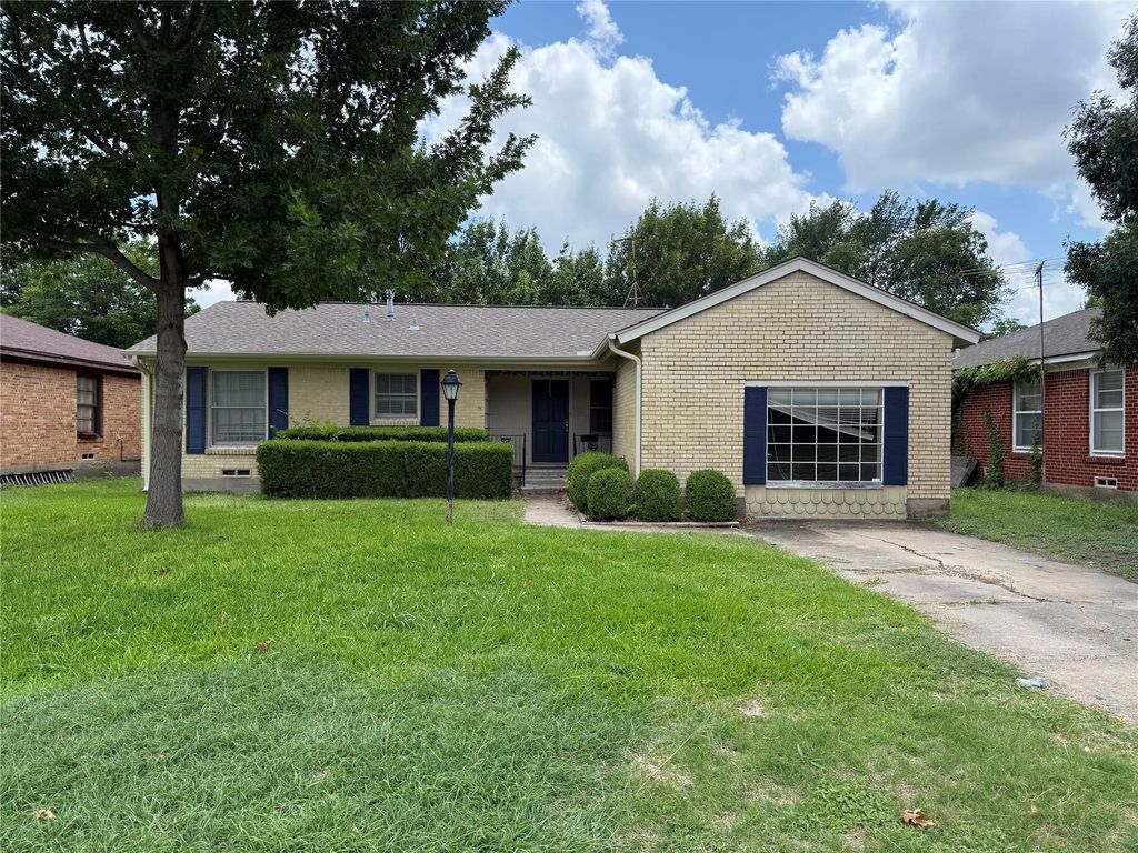 2114 Glengariff Drive, Dallas
