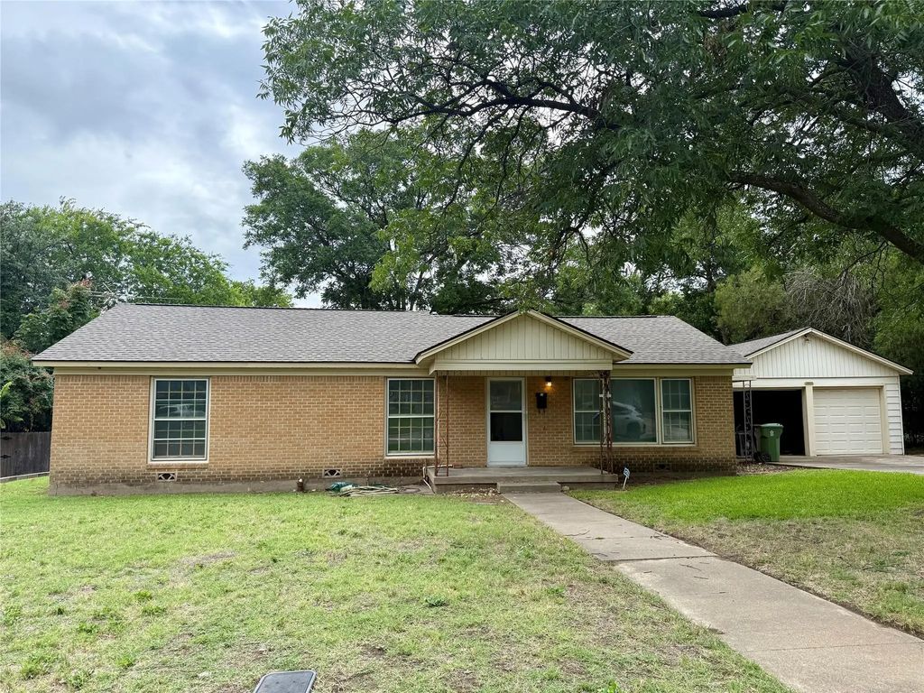 3539 Kingsbury Avenue, Richland Hills
