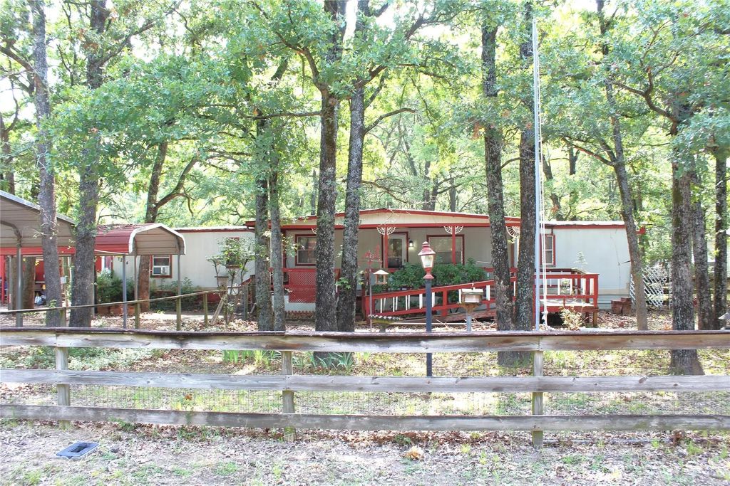 1204 Red Hawk Bay Drive, West Tawakoni