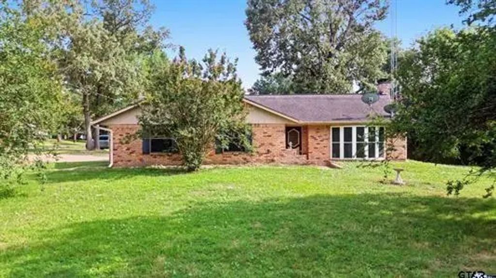 546 Woodside Drive, Hideaway