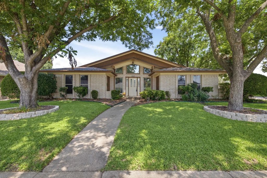 442 Brookfield Drive, Garland