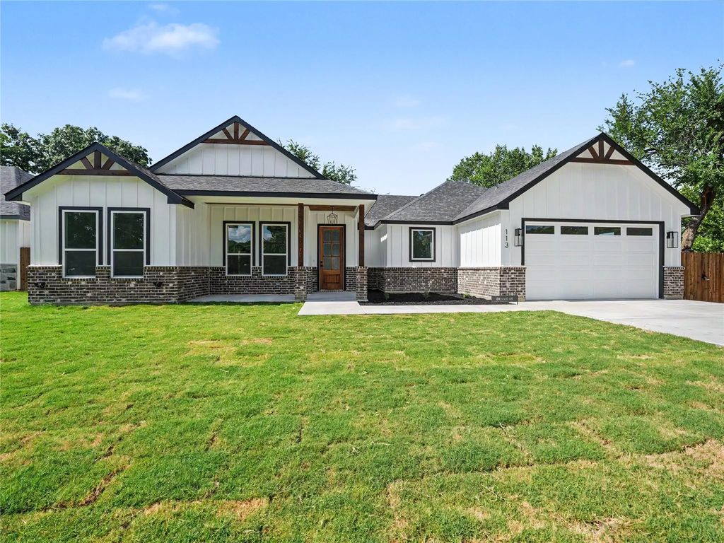 113 Dennis Drive, Azle