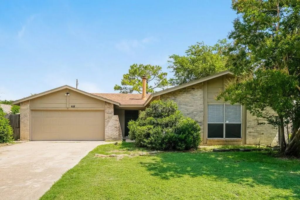 618 Thornwood Trail, Grand Prairie