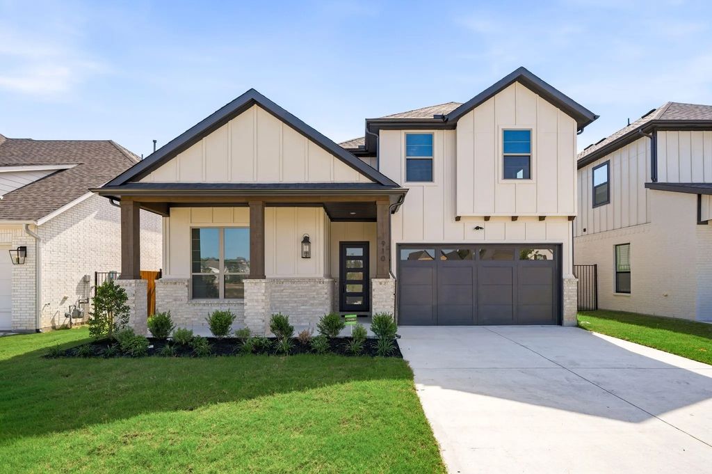 910 Sandpiper Drive, Aledo