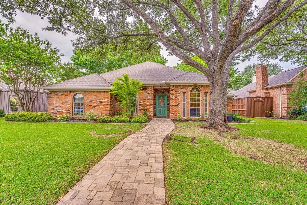 2420 Beaver Bend Drive, Plano