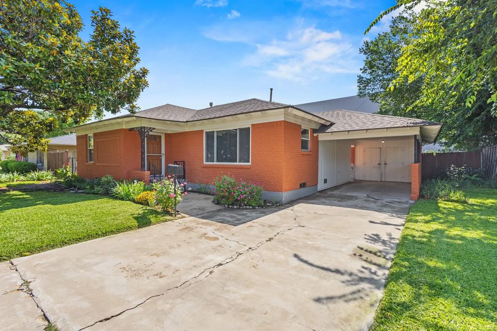 203 S Lindale Lane, Richardson