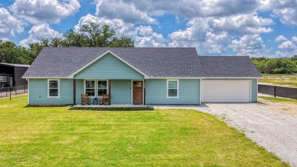 1025 Hereford Drive, Springtown
