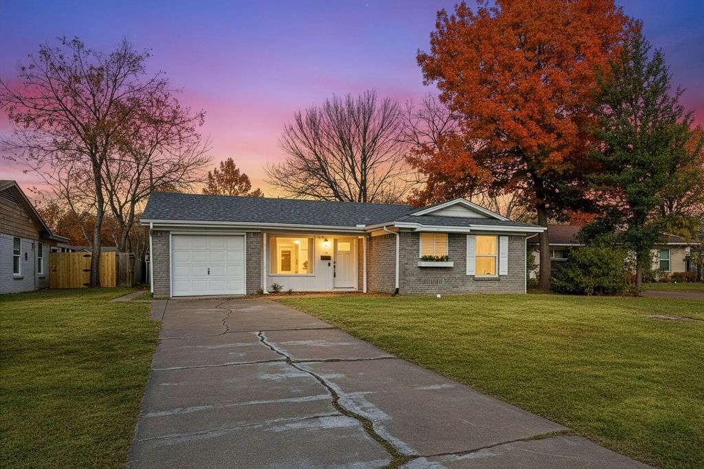 613 La Salle Drive, Richardson