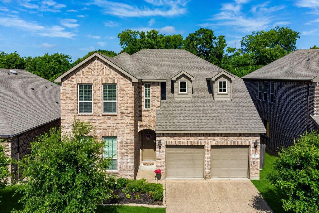 2111 Laurel Street, Melissa