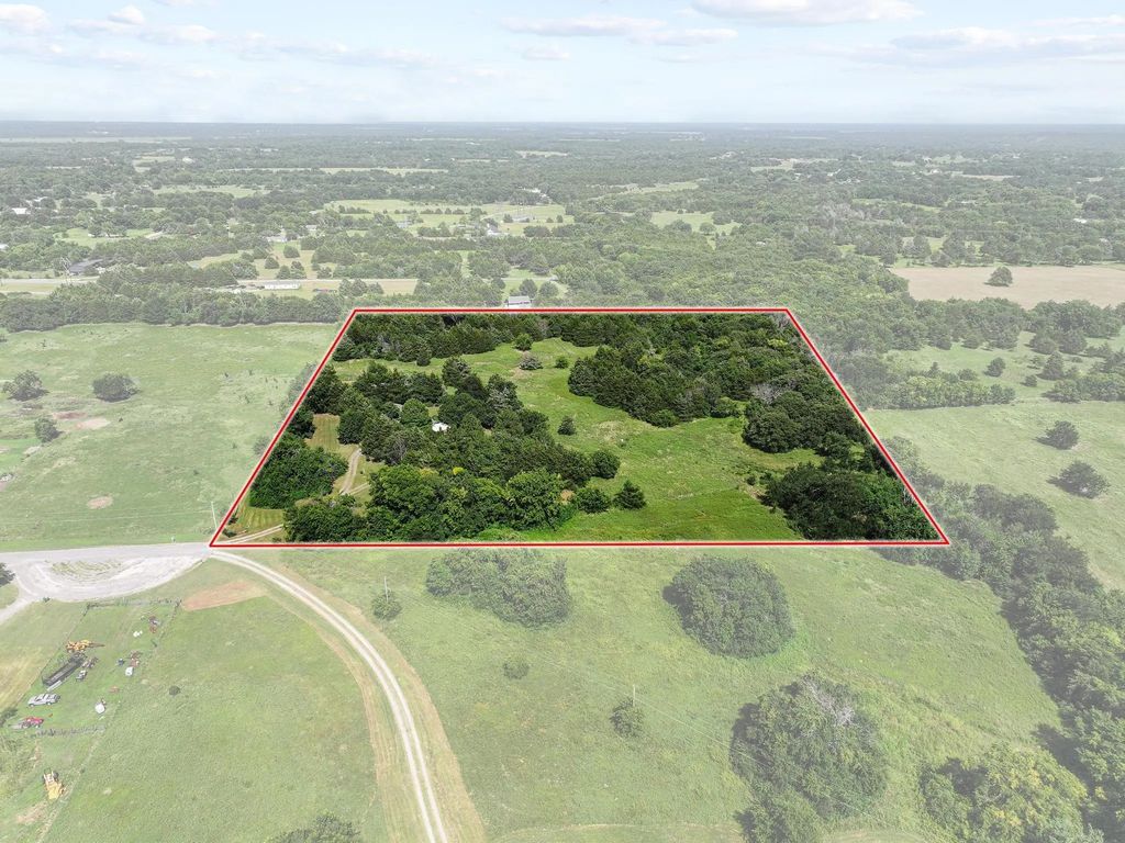 252 Meadow Lake Estates Road, Denison
