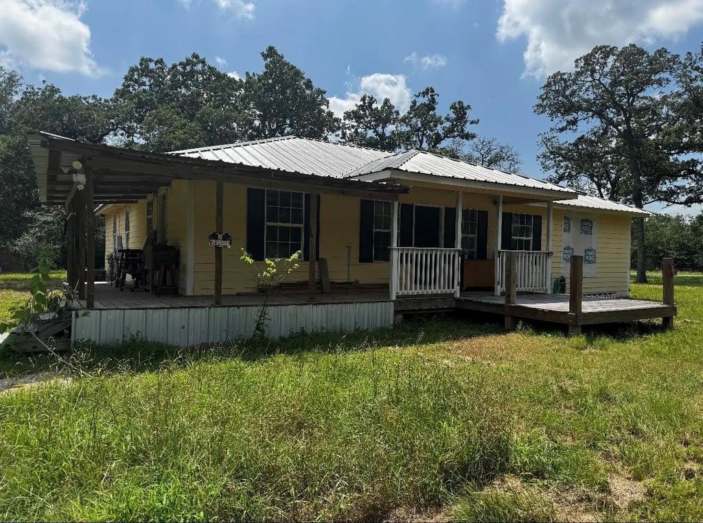283 County Road 269, Kosse