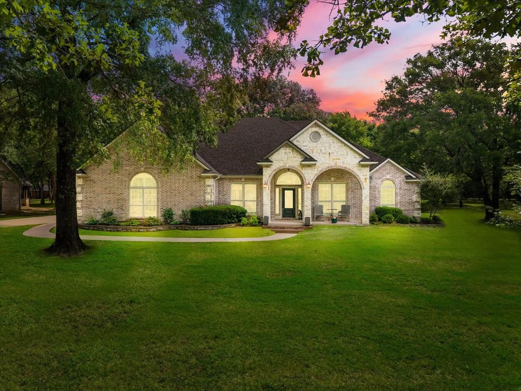 141 Private Road 5944, Yantis