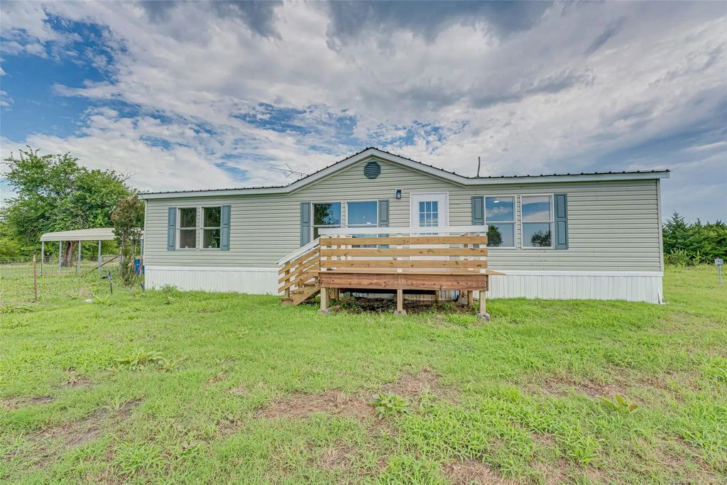 3725 County Road 1102, Celeste