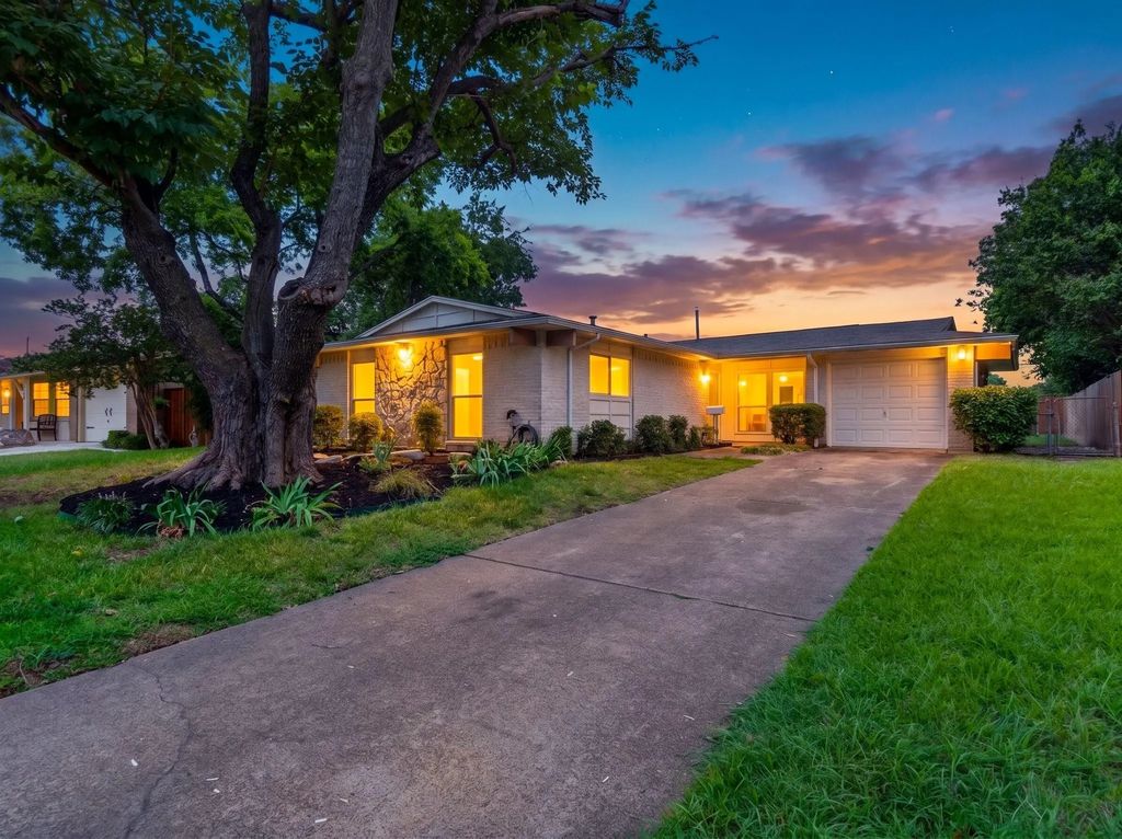833 Brentwood Lane, Richardson