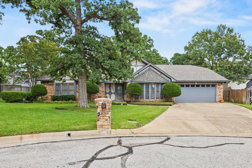 3603 Ivywild Court, Arlington