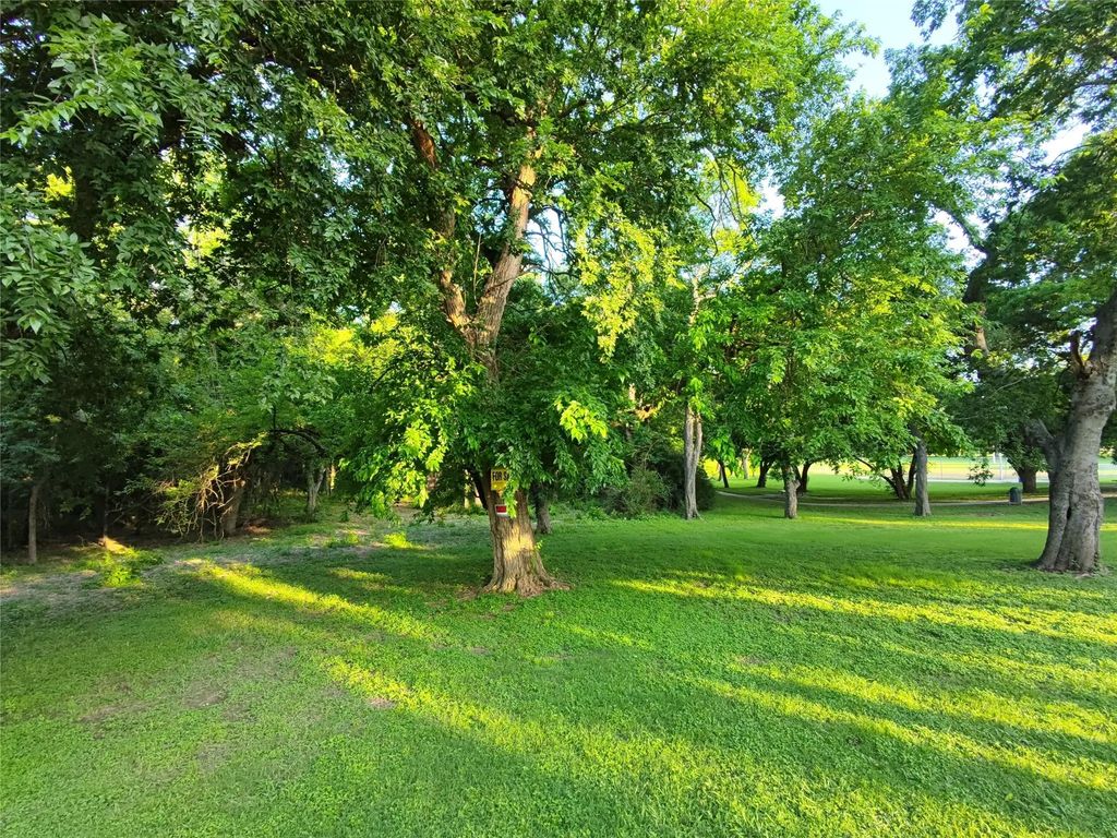 2850 Persimmon Road, Dallas