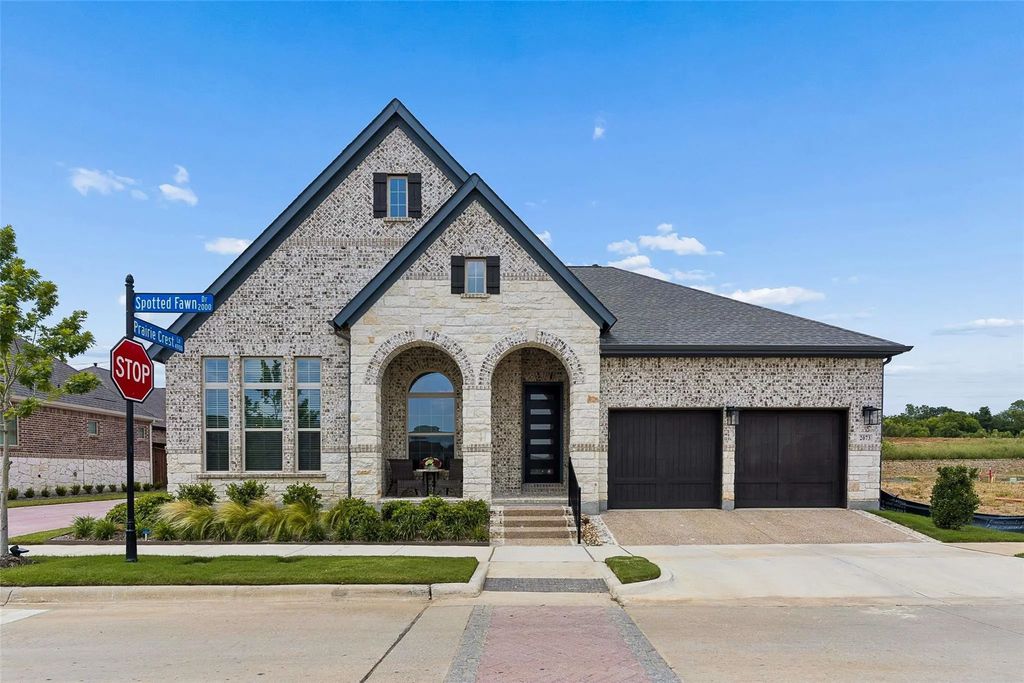 2073 Spotted Fawn Drive, Arlington