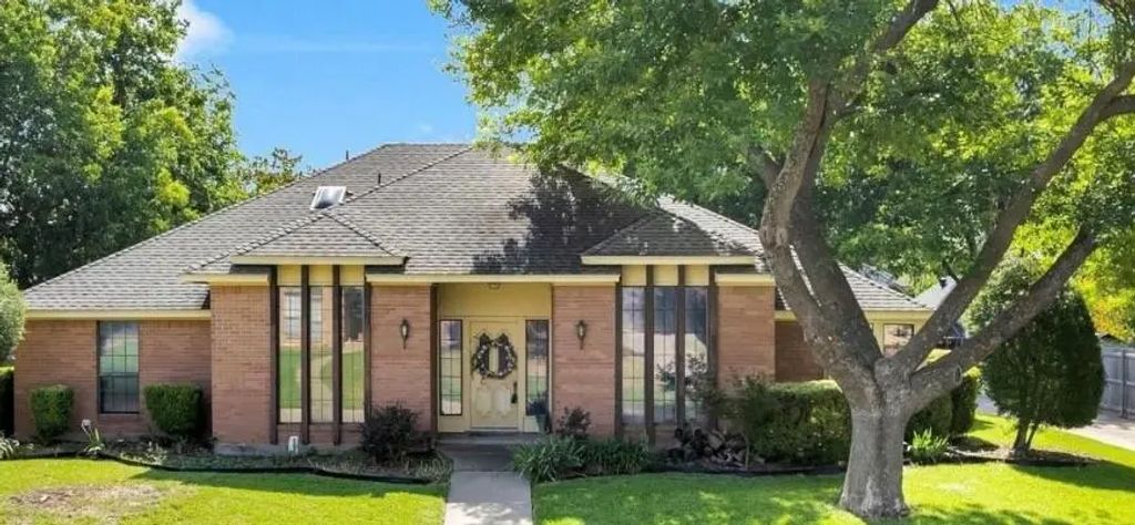 3630 Ridgewood Drive, Grand Prairie