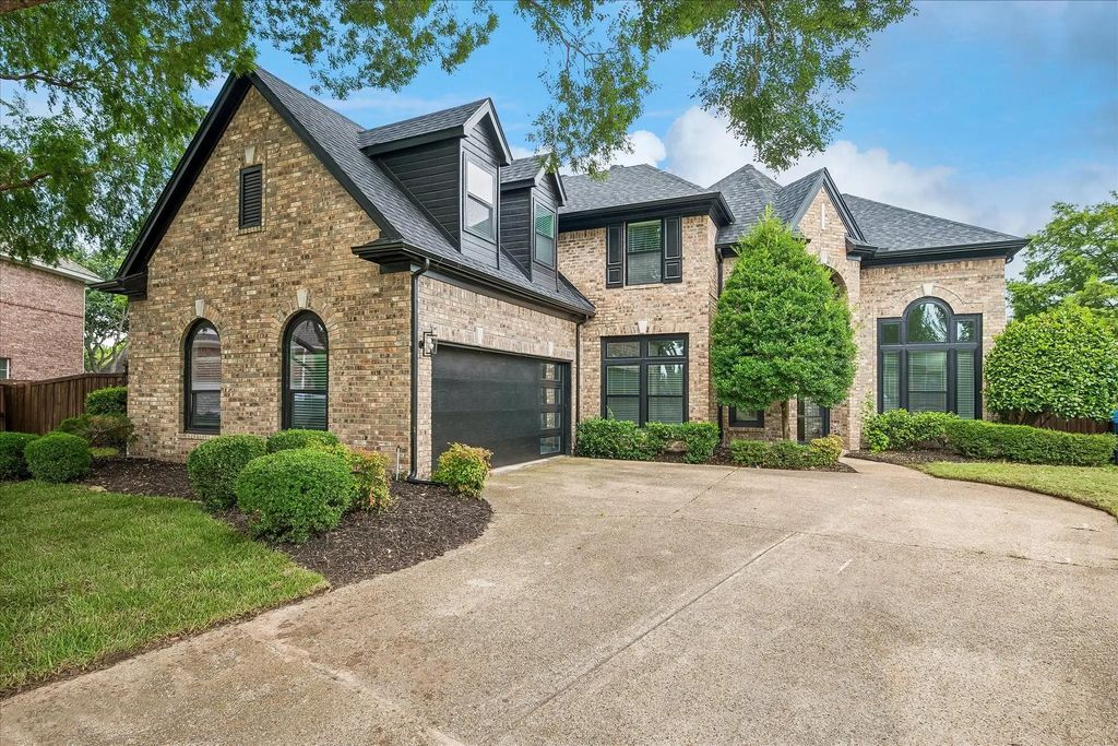 407 Greenway Court, Coppell