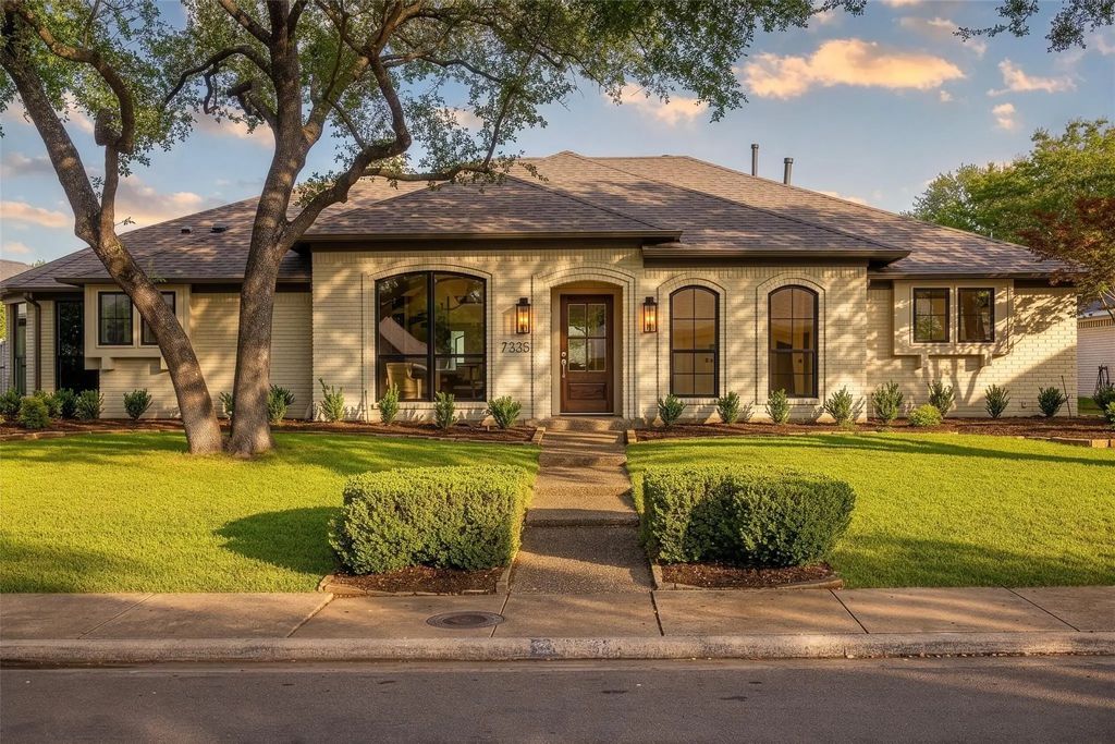 7335 Debbe Drive, Dallas