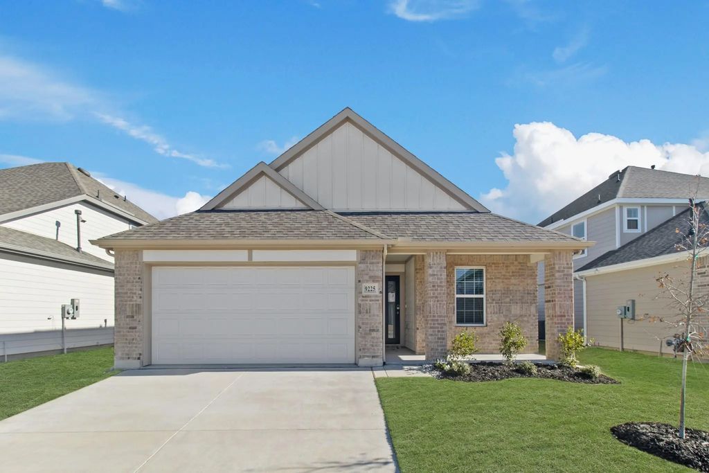 9225 Union Pacific Drive, Fort Worth